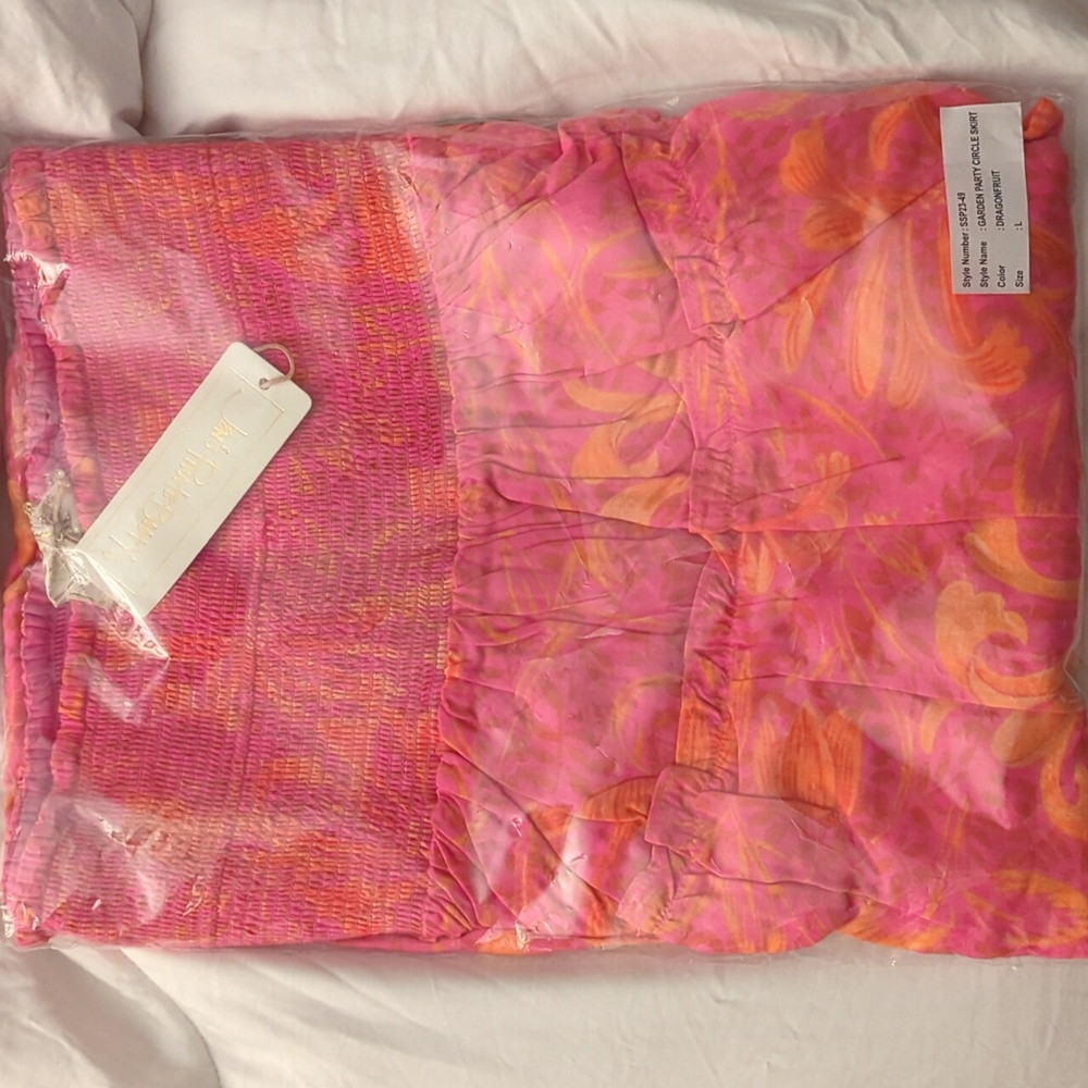 🍋✨ NWT Jen's pirate booty garden party circle skirt in dragon fruit size large